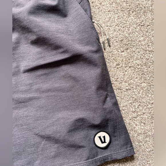 Mens Vuori 6” Linerless Cape Shorts Size Small - Picture 3 of 9